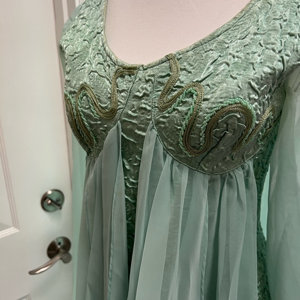 Stunning Satin Bodicon Dress with Beaded Bust&Flowing Chiffon Accents